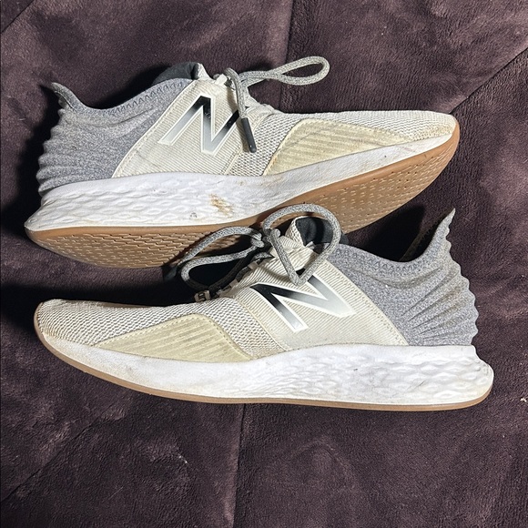 New Balance Tennis Shoes - Picture 3 of 5